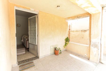 Casa à venda com 166m², 4 quartos e sem vaga Casa à venda com 166m², 4 quartos e sem vagaGaragem