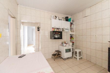 Casa à venda com 166m², 4 quartos e sem vaga Casa à venda com 166m², 4 quartos e sem vagaCozinha Casa 1