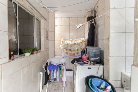 Casa à venda com 166m², 4 quartos e sem vaga Casa à venda com 166m², 4 quartos e sem vagaÁrea de Serviço Casa 1