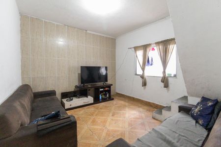 Casa à venda com 166m², 4 quartos e sem vaga Casa à venda com 166m², 4 quartos e sem vagaSala Casa 2