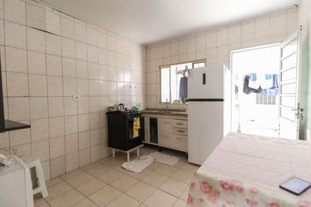 Casa à venda com 166m², 4 quartos e sem vaga Casa à venda com 166m², 4 quartos e sem vagaCozinha Casa 1