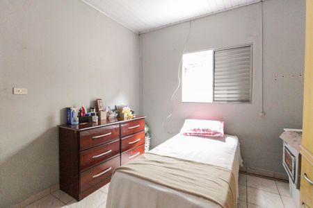 Casa à venda com 166m², 4 quartos e sem vaga Casa à venda com 166m², 4 quartos e sem vagaQuarto 2 Casa 1