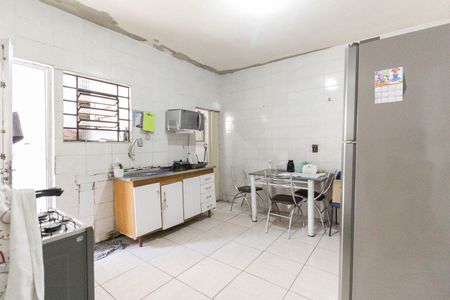 Casa à venda com 166m², 4 quartos e sem vaga Casa à venda com 166m², 4 quartos e sem vagaCozinha Casa 2