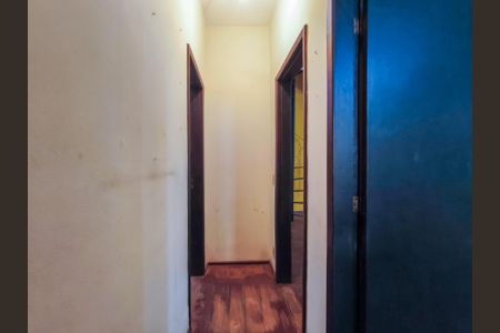 Casa à venda com 253m², 4 quartos e 1 vagaCorredor