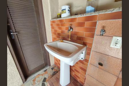 Casa à venda com 253m², 4 quartos e 1 vagaÁrea de Serviço