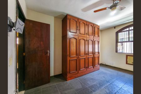 Casa à venda com 253m², 4 quartos e 1 vagaQuarto 3