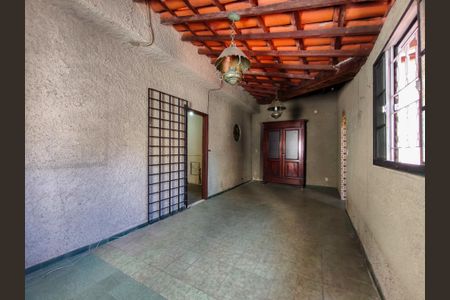 Casa à venda com 253m², 4 quartos e 1 vagaÁrea comum