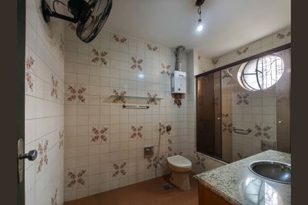 Casa à venda com 253m², 4 quartos e 1 vagaBanheiro Corredor