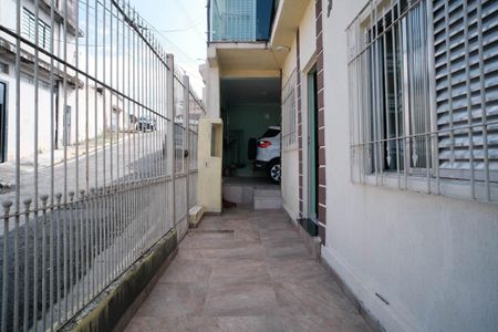 Casa à venda com 122m², 4 quartos e 1 vagaÁrea comum