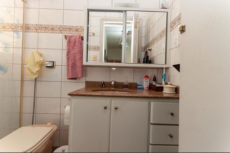 Casa à venda com 120m², 4 quartos e 2 vagas Casa à venda com 120m², 4 quartos e 2 vagasBanheiro Social 1