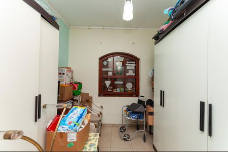 Casa à venda com 120m², 4 quartos e 2 vagas Casa à venda com 120m², 4 quartos e 2 vagasQuarto 3