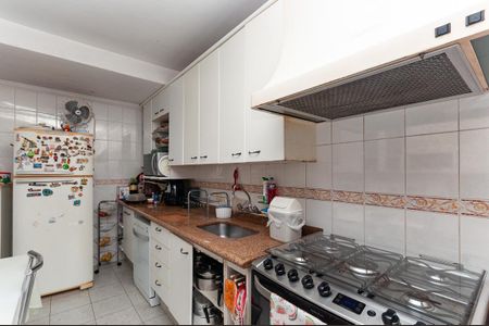 Casa à venda com 120m², 4 quartos e 2 vagas Casa à venda com 120m², 4 quartos e 2 vagasCozinha