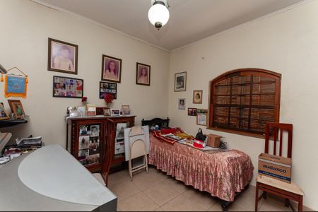 Casa à venda com 120m², 4 quartos e 2 vagas Casa à venda com 120m², 4 quartos e 2 vagasQuarto 4