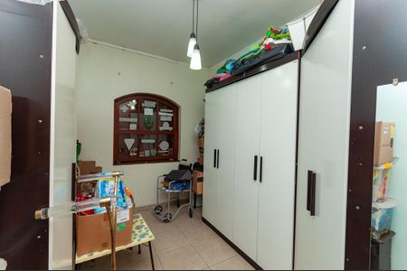 Casa à venda com 120m², 4 quartos e 2 vagas Casa à venda com 120m², 4 quartos e 2 vagasQuarto 3