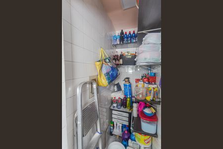 Apartamento à venda com 103m², 2 quartos e 1 vaga Apartamento à venda com 103m², 2 quartos e 1 vagaBanheiro de Serviço/Despensa