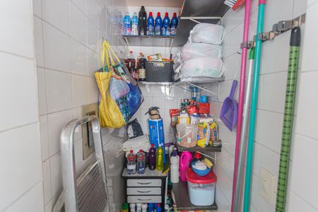 Apartamento à venda com 103m², 2 quartos e 1 vaga Apartamento à venda com 103m², 2 quartos e 1 vagaBanheiro de Serviço/Despensa