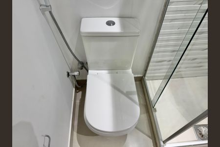 Casa de condomínio à venda com 320m², 4 quartos e 3 vagasBanheiro da Suíte 2