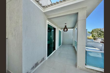 Casa de condomínio à venda com 320m², 4 quartos e 3 vagasSuíte 1 Master - Varanda