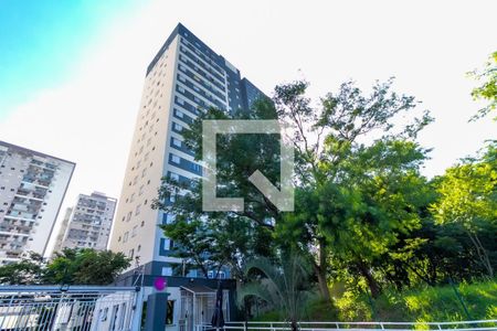 Apartamento à venda com 35m², 1 quarto e sem vaga Apartamento à venda com 35m², 1 quarto e sem vagaFachada e portaria