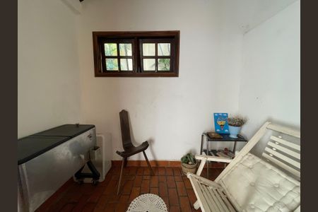 Casa à venda com 230m², 5 quartos e 3 vagas Casa à venda com 230m², 5 quartos e 3 vagasQuarto 2