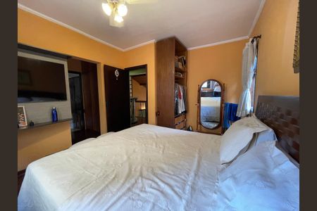 Casa à venda com 230m², 5 quartos e 3 vagas Casa à venda com 230m², 5 quartos e 3 vagasQuarto 5
