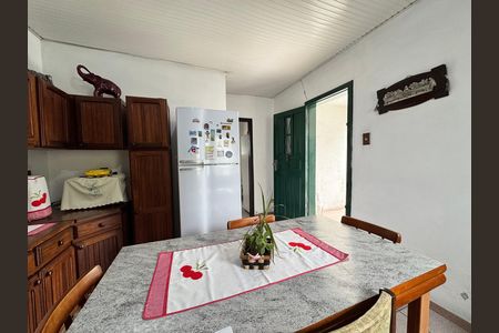 Casa à venda com 130m², 3 quartos e 1 vaga Casa à venda com 130m², 3 quartos e 1 vagaCozinha
