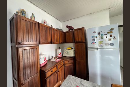 Casa à venda com 130m², 3 quartos e 1 vaga Casa à venda com 130m², 3 quartos e 1 vagaCozinha