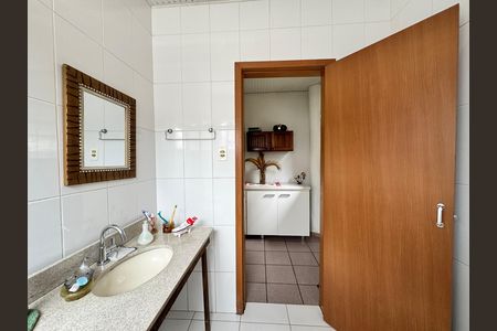 Casa à venda com 130m², 3 quartos e 1 vaga Casa à venda com 130m², 3 quartos e 1 vagaBanheiro