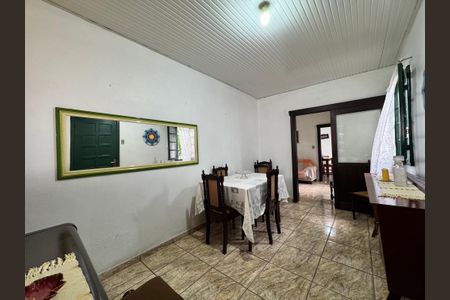 Casa à venda com 130m², 3 quartos e 1 vaga Casa à venda com 130m², 3 quartos e 1 vagaSala de Jantar