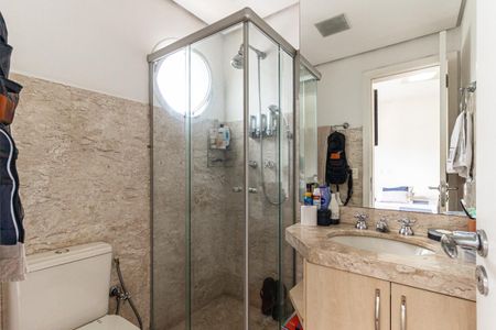 Apartamento à venda com 240m², 3 quartos e 4 vagasBanheiro da Suíte 1