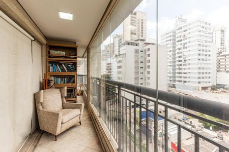 Apartamento à venda com 240m², 3 quartos e 4 vagasVaranda
