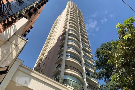 Apartamento à venda com 240m², 3 quartos e 4 vagasFachada
