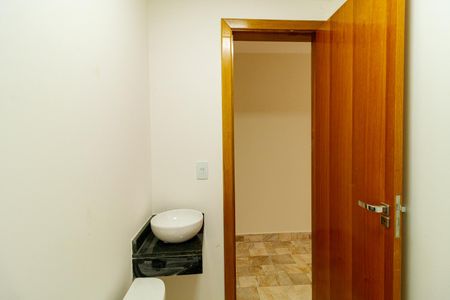 Casa à venda com 135m², 3 quartos e 2 vagas Casa à venda com 135m², 3 quartos e 2 vagasÁrea Externa Banheiro
