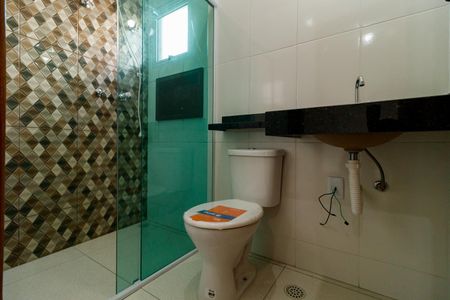 Casa à venda com 119m², 3 quartos e 2 vagas Casa à venda com 119m², 3 quartos e 2 vagasBanheiro da Suíte