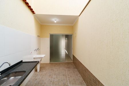 Casa à venda com 119m², 3 quartos e 2 vagas Casa à venda com 119m², 3 quartos e 2 vagasQuintal