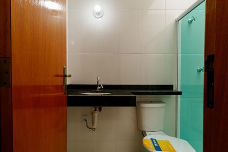 Casa à venda com 119m², 3 quartos e 2 vagas Casa à venda com 119m², 3 quartos e 2 vagasBanheiro da Suíte 2