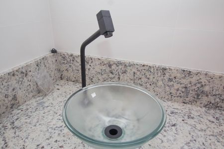 Casa à venda com 85m², 2 quartos e 2 vagas Casa à venda com 85m², 2 quartos e 2 vagasBanheiro da Suíte 1