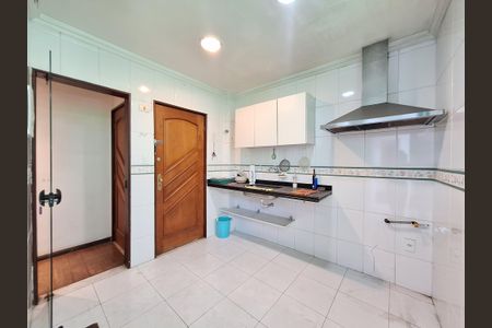 Apartamento à venda com 74m², 2 quartos e 1 vagaCozinha