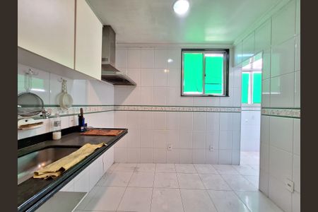 Apartamento à venda com 74m², 2 quartos e 1 vagaCozinha