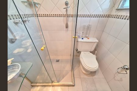 Apartamento à venda com 74m², 2 quartos e 1 vagaBanheiro