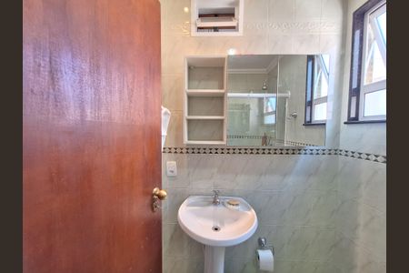 Apartamento à venda com 74m², 2 quartos e 1 vagaBanheiro Suíte 