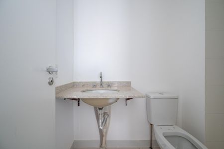 Studio à venda com 28m², 1 quarto e sem vaga Studio à venda com 28m², 1 quarto e sem vagaBanheiro da Suíte