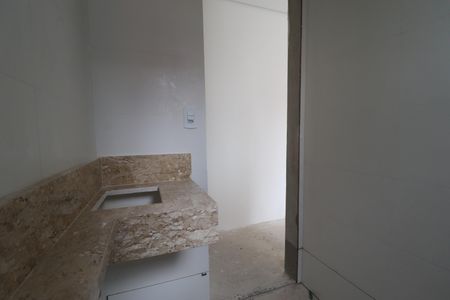 Apartamento à venda com 98m², 2 quartos e 2 vagasBanheiro Quarto 1 suíte