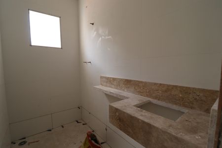 Apartamento à venda com 98m², 2 quartos e 2 vagasBanheiro 2