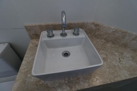 Apartamento à venda com 180m², 3 quartos e 2 vagasBanheiro da Suíte - Pia