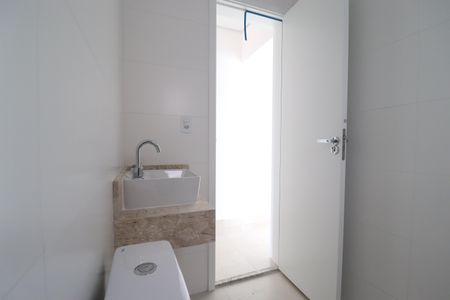 Apartamento à venda com 67m², 2 quartos e 2 vagasBanheiro 
