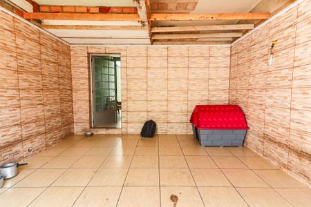 Casa à venda com 264m², 4 quartos e 4 vagas Casa à venda com 264m², 4 quartos e 4 vagasGaragem