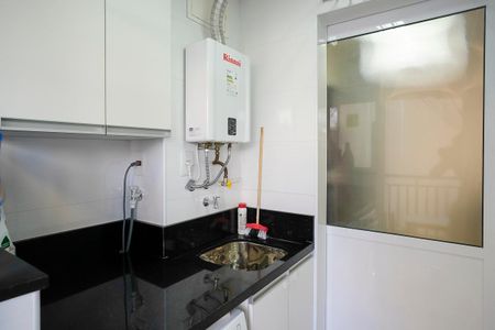 Apartamento à venda com 77m², 2 quartos e 1 vagaÁrea de serviço