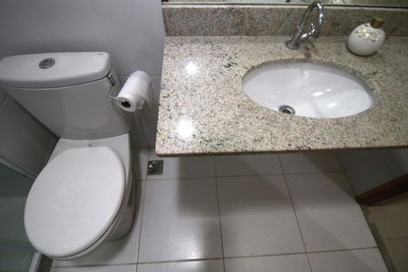 Apartamento à venda com 57m², 2 quartos e 1 vagaBanheiro Social