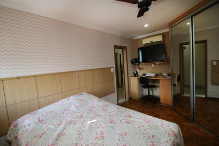 Apartamento à venda com 180m², 3 quartos e 1 vagaQuarto 1